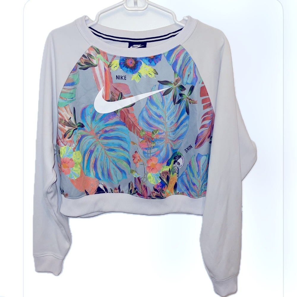Nike hyperfemme cropped crewneck